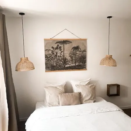 Neufs - Coeur De - Parking Prive Apartment