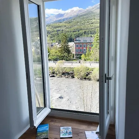 Neufs - Coeur De - Parking Prive Apartment