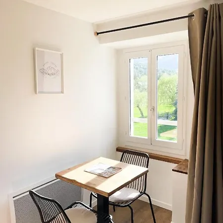Neufs - Coeur De - Parking Prive Apartment