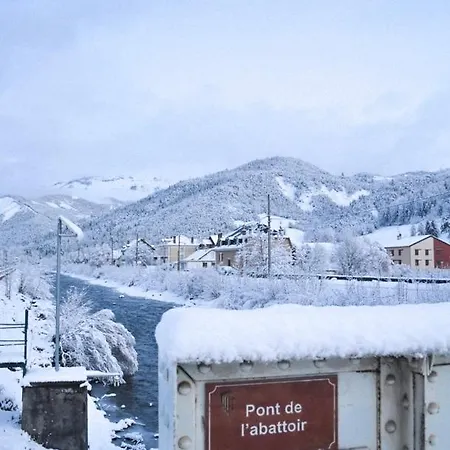 Neufs - Coeur De - Parking Prive *