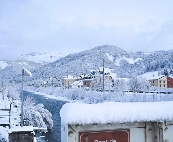 Neufs - Coeur De - Parking Prive *