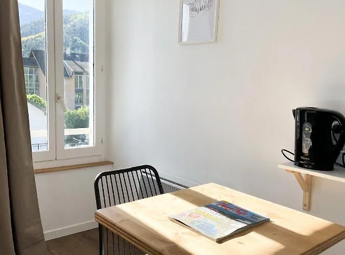 Neufs - Coeur De - Parking Prive 아파트 *