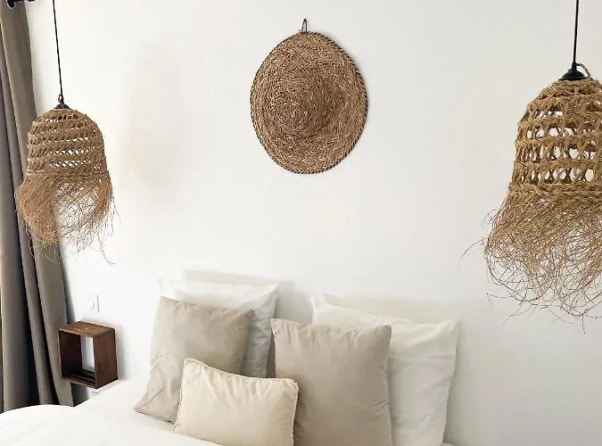 Neufs - Coeur De - Parking Prive *